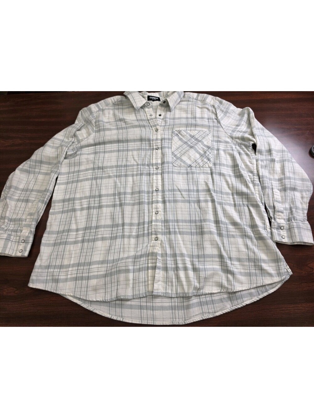 Express Boyfriend Plaid Flannel Shirt Womens Large Off White Gray Long Sleeve